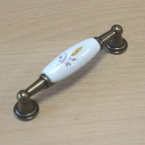 91148 úchytka rozteč 96mm starom.+ bílý porcelán klásek Horká Nabídka