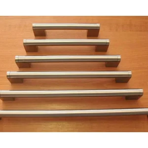 63768 úchytka ALENA rozteč 432mm imitace NEREZ Sezónní Sleva